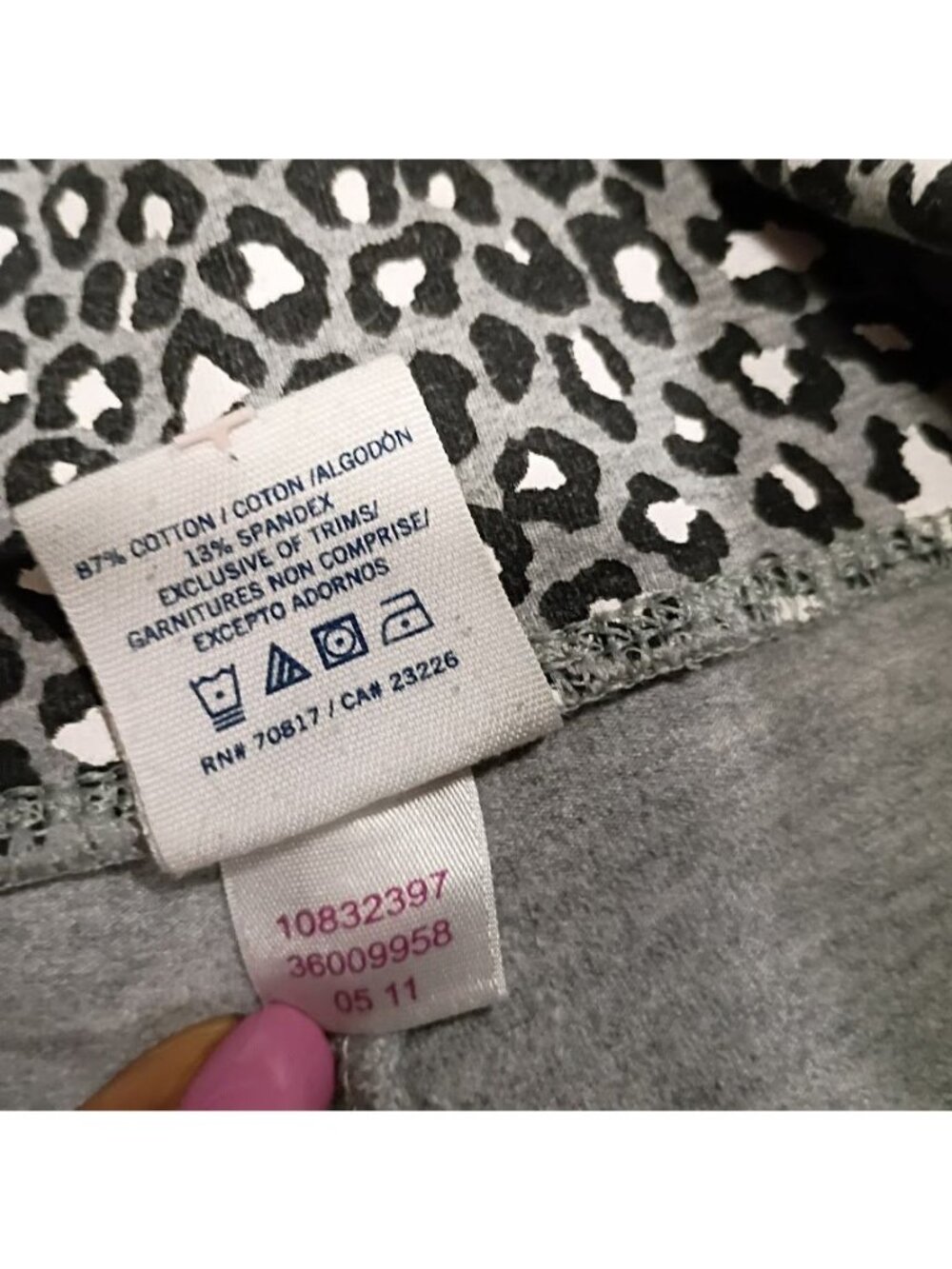 Victorias Secret Pink Fold-Over Yoga Pants Cheetah Print Waistband Gray Size S - Picture 6 of 15